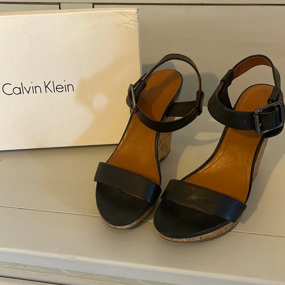 Calvin Klein Black Leather & Cork Wedges Sz 10 - Picture 1 of 11